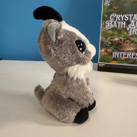 TY Beanie Boo "Gabby" Goat Plush 6" Gray & White Stuffed Animal EUC - Picture 2 of 5